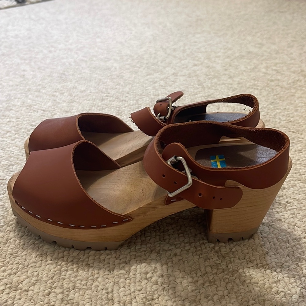 MIA Clogs